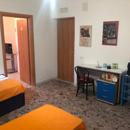 La Piccola Casa Del Cinema Hotell Giffoni Valle Piana Eksteriør bilde